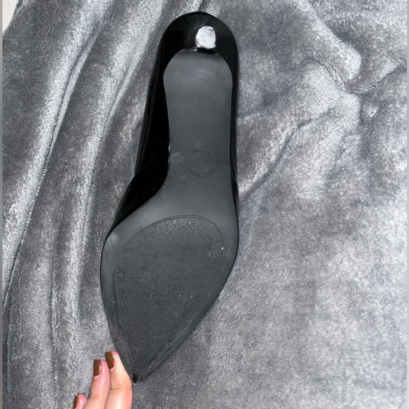 Michael Kors Heels - Picture 2 of 7